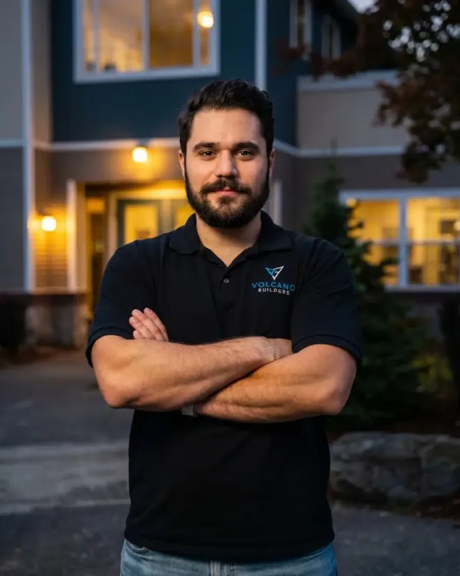 Bar Unger, founder of Volcano Builders