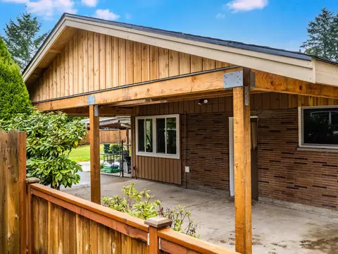 Board and batten carport siding by Volcano Builders