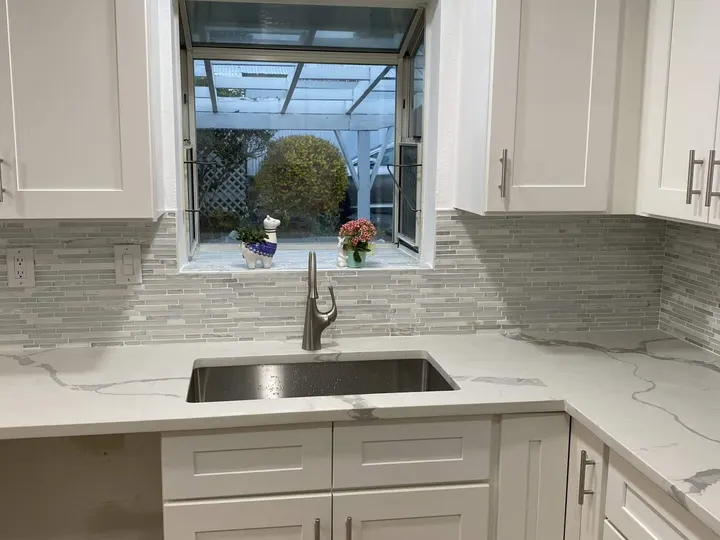 Traditional Kitchen Remodel in Snohomish, WA by Volcano Builders project photo