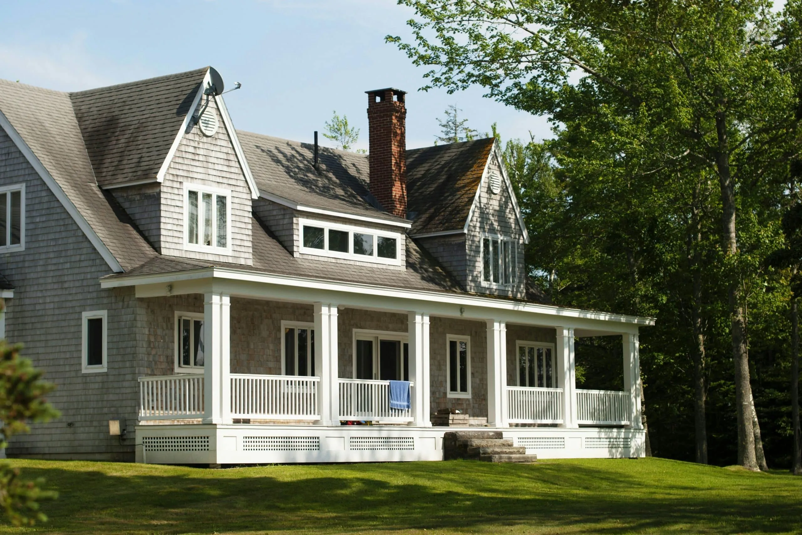 largest city, open floor plans, international district, natural materials, natural light, craftsman bungalow